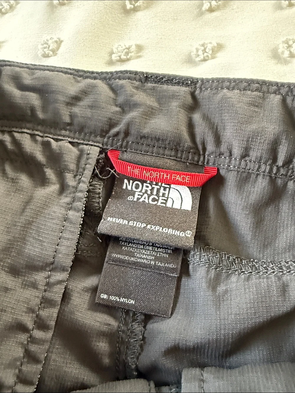 The North Face Men's Cargo Dark Gray Charcoal Nylon Shorts Size Medium